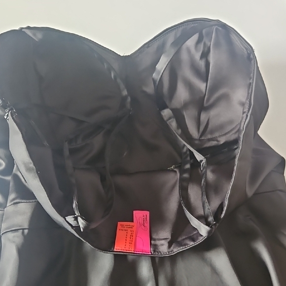 Forever 21 Black Satin Mini Dress - Picture 10 of 11